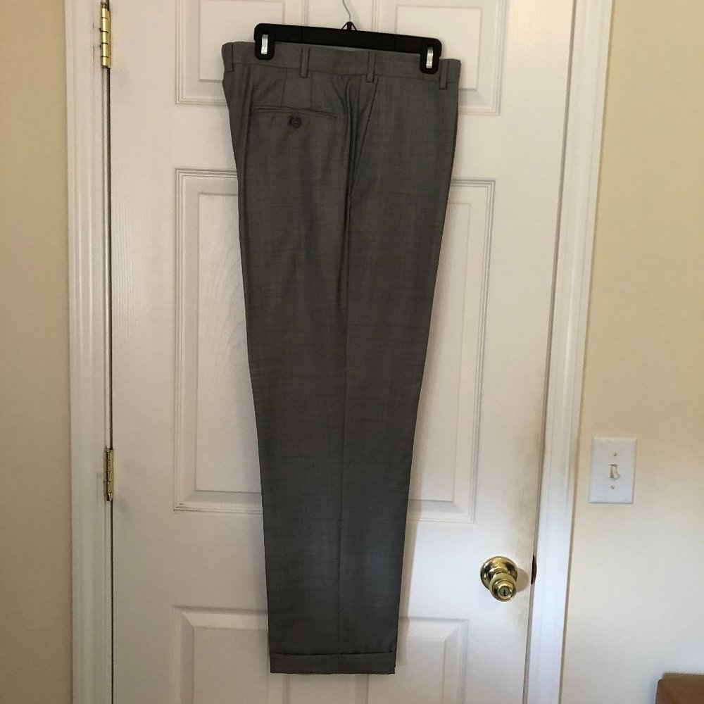 Neiman Marcus Light Grey Dress Pants Size: 38 Made in Italy